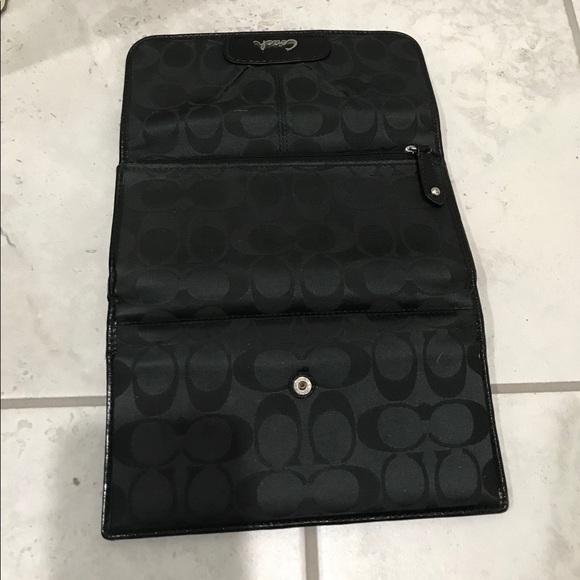 Black Coach Wallet - Picture 5 of 5